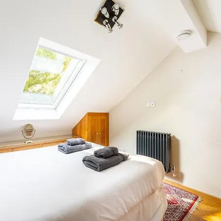 4 Bed In Oc-lr116 호크셰드
